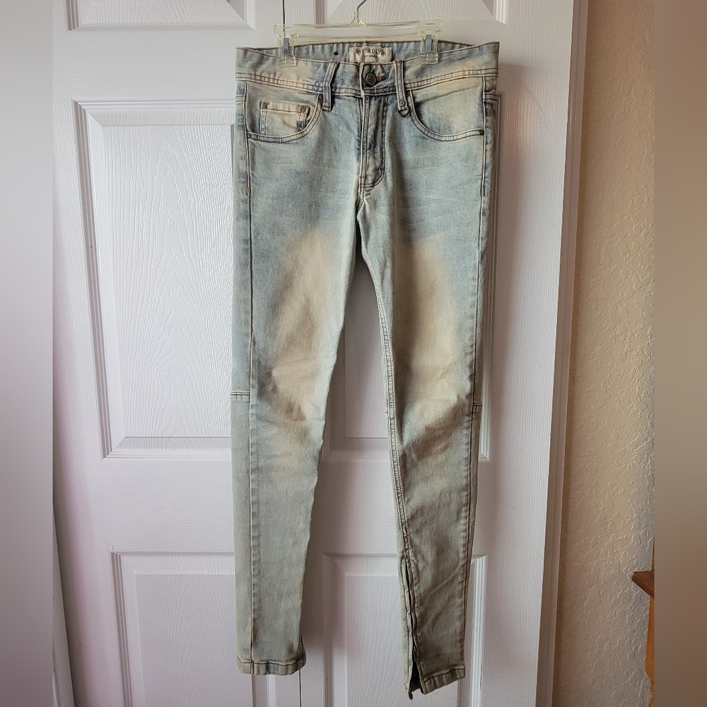 Hyper Denim LA Light Wash Skinny Jeans With Zippers At The Bottom NWOT